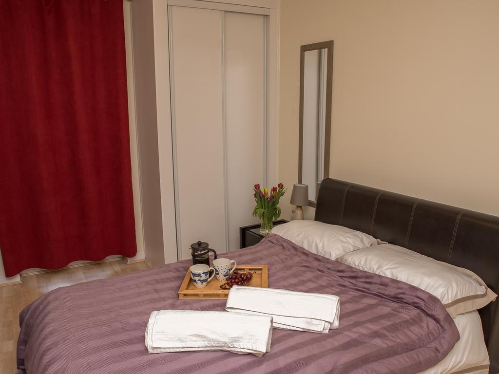 Botanica Apartment Кеймбридж Екстериор снимка