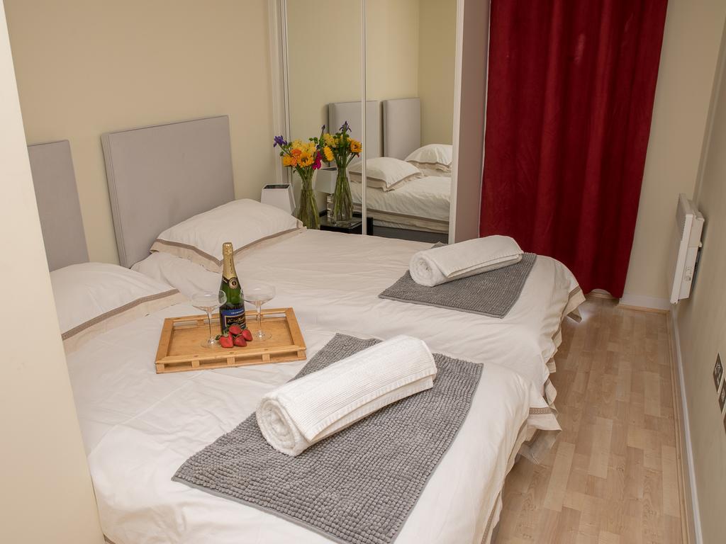 Botanica Apartment Кеймбридж Екстериор снимка